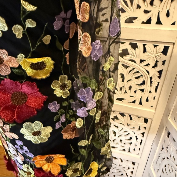 Floral Embroidered Long Sleeve Dress Sz S - Picture 4 of 10